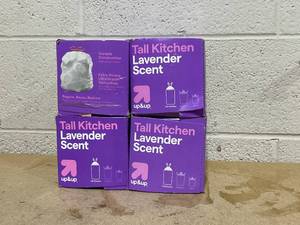 lot 206 image: LOT OF 4 up&up Trash Bags