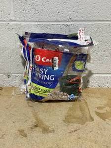 lot 211 image: LOT OF 4 Easy Wring Mop Refills (2 Per Pack)