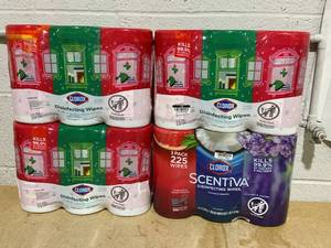 lot 214 image: LOT OF 4 Clorox Disinfecting Wipes (3 Per Pack)