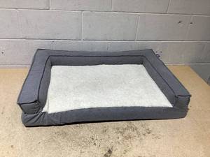 lot 51 image: Boots & Barkley 3-Sided Bolster Dog Bed - L - 35 x 25 (Used)