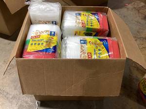 LOT OF 14 GLAD Take Aways Food Storage Containers (30 Sets Per Pack)