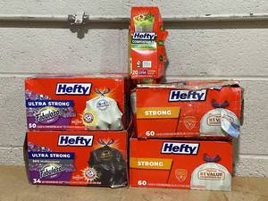 LOT OF 5 Hefty Trash Bags
