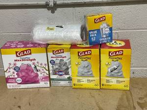 LOT OF 6 GLAD Trash Bags