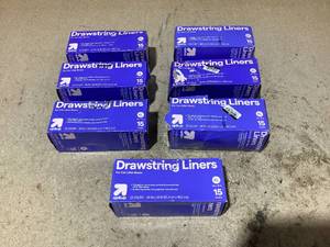 lot 131 image: LOT OF 7 up&up Drawstring Liners For Cat Litter Boxes (Size XL)
