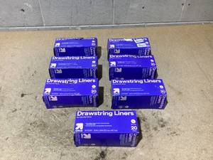 lot 133 image: LOT OF 7 up&up Drawsting Liners For Cat Litter Boxes (Size L)