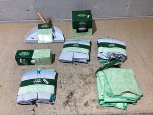 LOT OF 7 Everspring Merchandise (Cloths, Dusting Pan, Dryer Balls, Oil Diffuser)