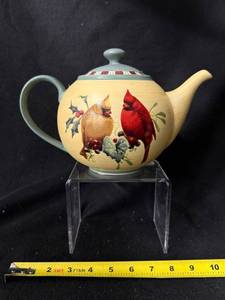 lot 55 image: Lenox Winter Greetings Everyday Teapot - Cardinal Birds Pattern