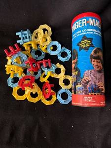 lot 60 image: Finger-Mag - Happy Toys Hex Ring Construction Toy (Two Toys in One)