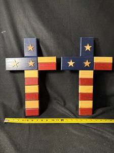 lot 104 image: Red, White & Blue Wooden Crosses with Star Accents - Patriotic Wall Decor (Lot of 2)