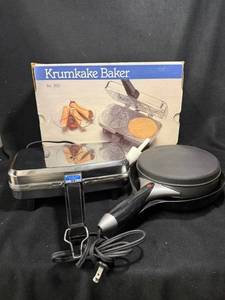lot 149 image: VillaWare Krumkake Baker No. 350 - Electric Krumkake Maker