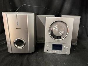 lot 211 image: TEAC CD-X8 Micro Hi-Fi System with 2 Speakers