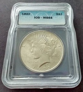 lot 18 image: 1922 Peace Dollar - ICG MS65