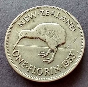 lot 41 image: 1933 New Zealand Silver Florin