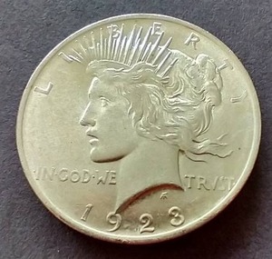 lot 76 image: 1923 Peace Dollar