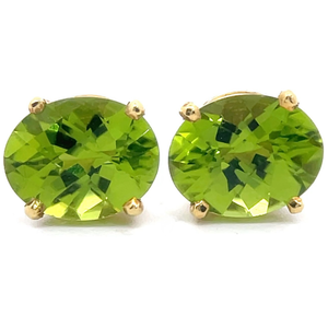 lot 25 image: Oval Natural Peridot Solitaire Stud Earrings in 18k Yellow Gold VIDEO