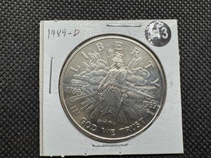 lot 113 image: 1989-D Bicentennial Congress Commemorative Silver Dollar
