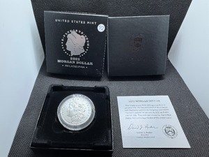 lot 92 image: 2021-P Uncirculated Peace Silver Dollar in Original Mint Box with COA - Greysheet Wholesale Price - $132.00