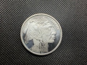 lot 142 image: 2016 1 OZ Fine Silver Round Buffalo Design