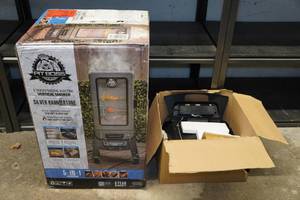 lot 1C image: Pit Boss 3-Series Digital Electric Vertical Smoker