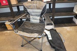 lot 3 image: Magellan Oversized Ultra-Comfort Armchair