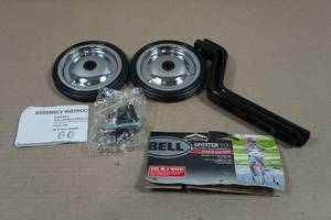 lot 34 image: Bell Spotter 600 Training Wheels
