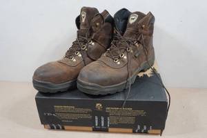lot 52 image: Irish Setter Ely Mens 6 Work Boots Style 83617 - Size 12