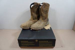 lot 53 image: Irish Setter Marshall Mens 11 Pull-On Work Boots Style 83923 - Size 10
