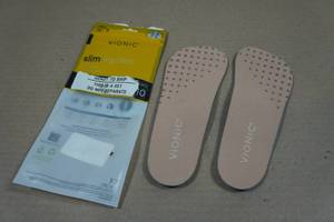 lot 105 image: Vionic Mens Slim Insoles - Medium
