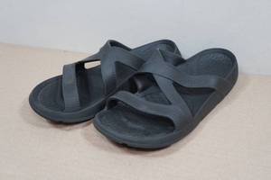 lot 108 image: Nuusol Womens Hailey Rubber Slides - Size 9