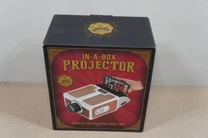 lot 121 image: Projector In-A-Box
