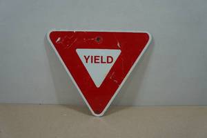 lot 151 image: Yield Metal Sign