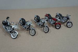 lot 159 image: 5 Mini Motorcycle Replicas