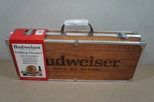 lot 190 image: Budweiser Grilling Classics Set