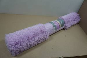 lot 195 image: Comfort Bay Shag Rug - 39x52