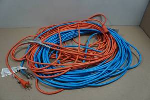 lot 218 image: 2 Extension Cords