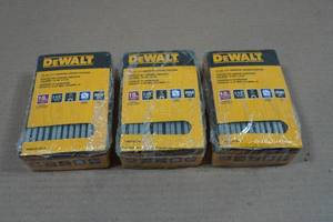lot 263 image: 3 DeWalt 18 Ga 14 Narrow Crown Staples - 2,500 Each