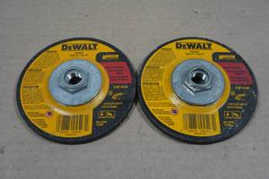 lot 265 image: 2 DeWalt 4.5x14 Metal Grinding Discs
