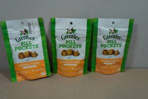 lot 274 image: 3 Greenies Pill Pockets - Tablet Size - Chicken Flavor