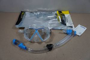 lot 337 image: Cressi Pano 4 Snorkel Combo