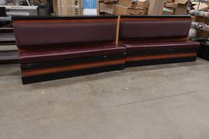 lot 30 image: Restaurant Lobby Seating