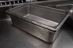 lot 32 image: 3 Stainless Steel Pans - 12.5x20.75x5.75