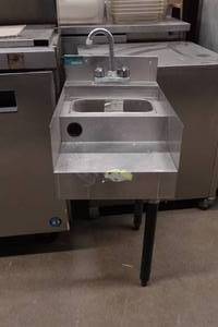 lot 19 image: Stainless Steel Wash Station