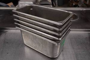 lot 39D image: 5 Stainless Steel Pans - 7X12.75X5.75