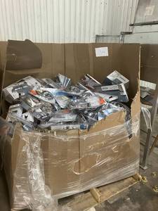lot 36 image: Massive Pallet of  Moen Trim, Shower, Hoses and much more (Great For eBay) Parts Only
