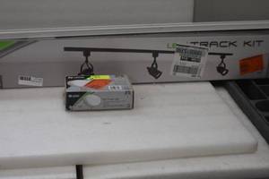 lot 38 image: Track light and Closet Light