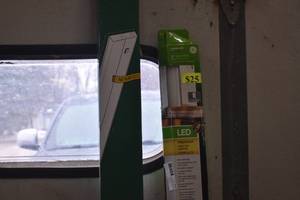 lot 39 image: LED Under cabinet Lights