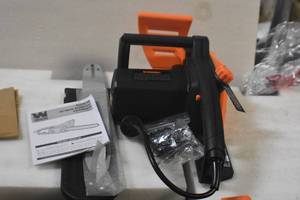 lot 69 image: Model 4017 16 inch Electric chainsaw