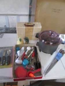 lot 164 image: Metal framed short stool, electric ...