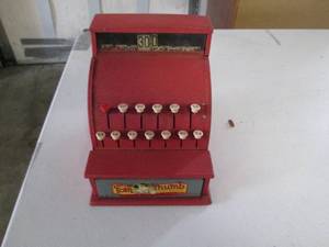 lot 165 image: Vintage Metal Tom Thumb kids toy ca...