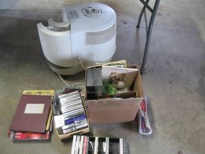 lot 173 image: Office Supplies, Cassette tapes, mu...